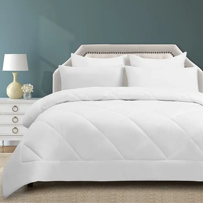 Couette en Microfibre 240X260 - WAVVE - Édredon Chaude - Blanc - Synthétique-0