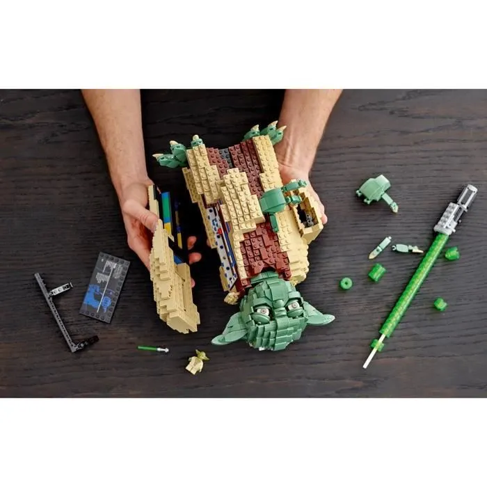 LEGO® Star Wars 75255 Yoda, Jeu de Construction, Figurine, Sabre Laser, avec Présentoir-4