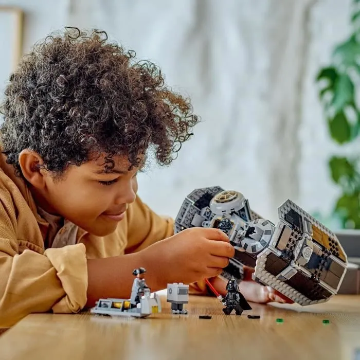LEGO® Star Wars 75347 Le Bombardier TIE, Maquette Vaisseau avec Figurine de Droïde Gonk-5