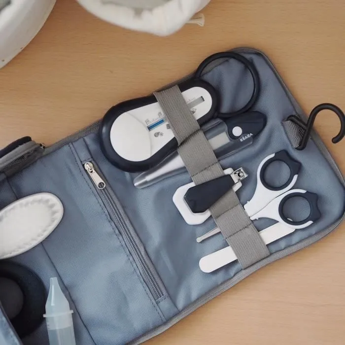 BÉABA - Trousse de Toilette Bébé - 9 Accessoires - Thermomètre Bain et Digital - Anneau Dentition - Masseur de Gencives - Night Blue-4