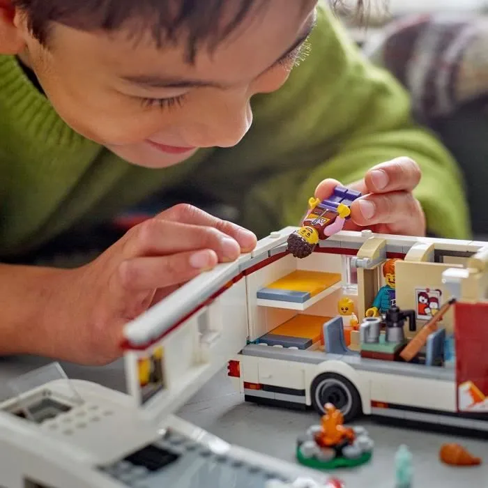 LEGO City 60454 Le camping-car d’aventures - Jeu de construction pour garçon dès 6 ans-7