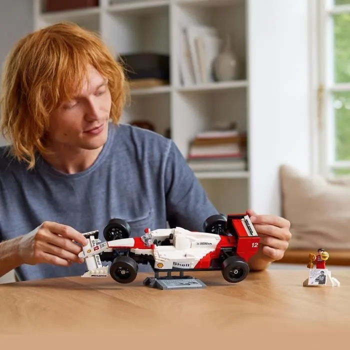 LEGO Icons 10330 McLaren MP4/4 et Ayrton Senna, Set Modèle Réduit de Voiture pour Adultes-4