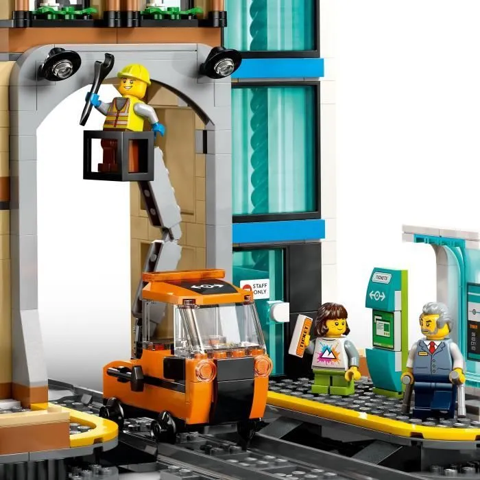 LEGO City 60469 La Gare Centrale - Jeu de Construction pour Garçon ou Fille dès 7 ans-3