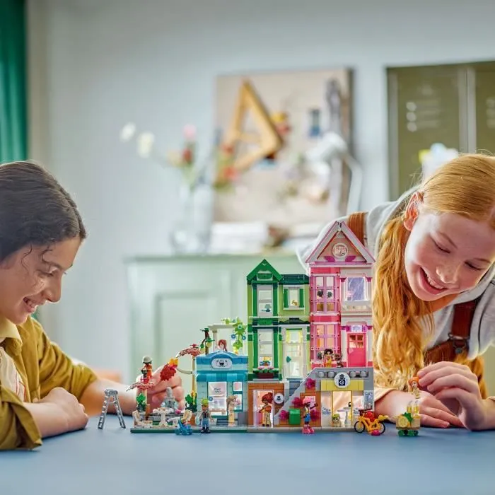 LEGO Friends 42670 Les appartements et boutiques de Heartlake City Jeu créatif pour filles-2