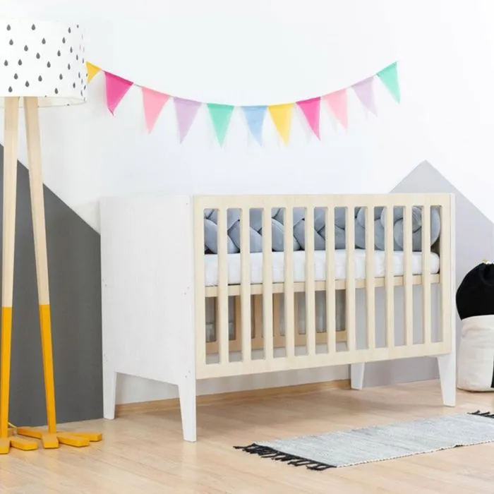 Lit évolutif bébé blanc + barreaux couleur naturel vernis 60 x 120 cm-1