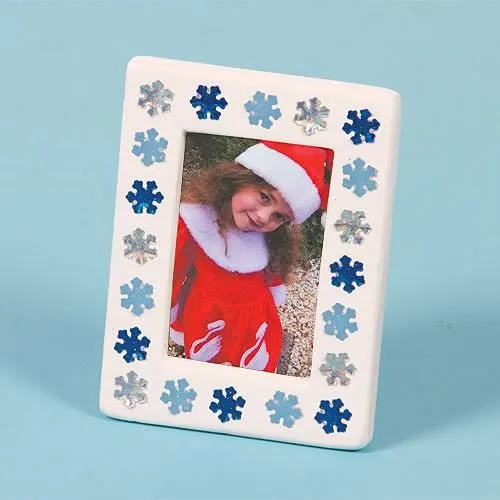 Lot de 280 flocons de neige en polystyrène. Idéal pour les loisirs créatifs pour les enfants-1