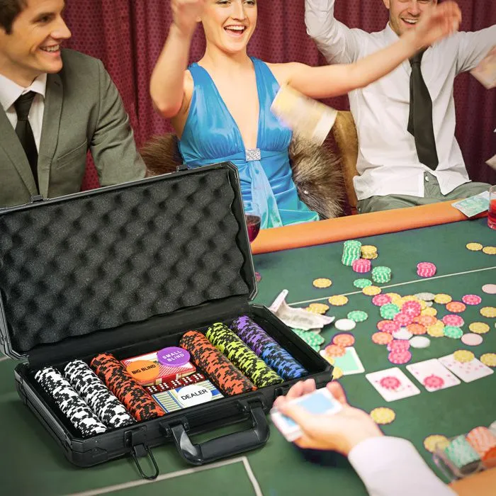 Mallette de Poker Complet SPORTNOW 300 jetons à 14g, 5 dés, 2 Jeux de Cartes 3 boutons Texas Holdem, Cartes de Poker, Bouton Dealer-1