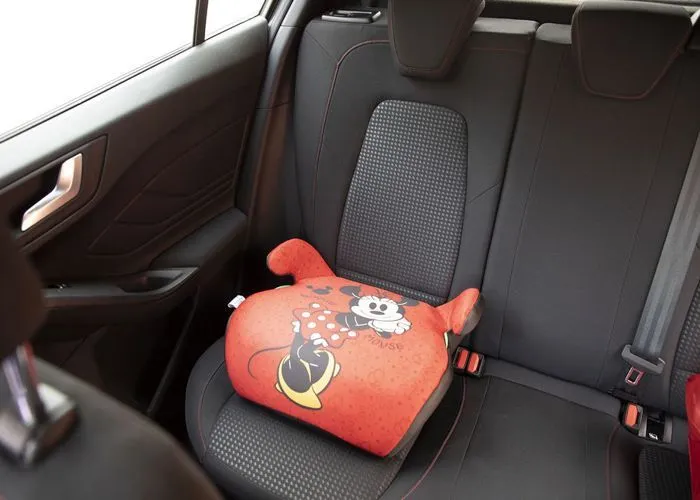 Tataway Siège auto rehausseur Disney Minnie Mouse i-Size ECE R129, sécurité enfant 125-150 cm, graphisme Minnie sur fond rouge-1