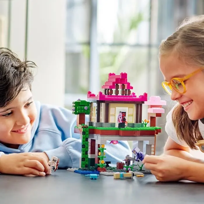LEGO 21183 Minecraft Le Camp d’Entraînement, Jouet avec Figurines Ninja, Squelette, avec Maison, Cadeau Garçons et Filles Dès 8 Ans-4