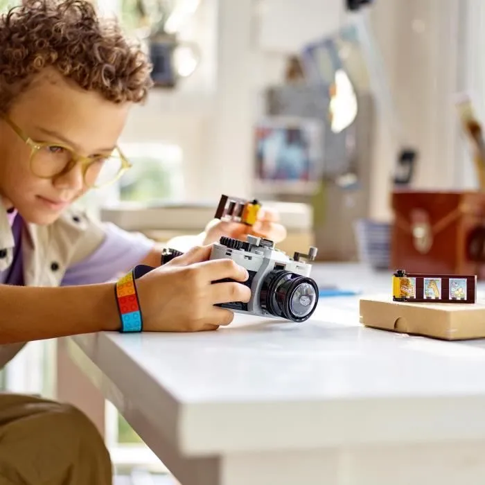 LEGO® 31147 Creator 3en1 L’Appareil Photo Rétro, Jouet Transformable avec 3 Modèles, Déco de Bureau et de Chambre-3