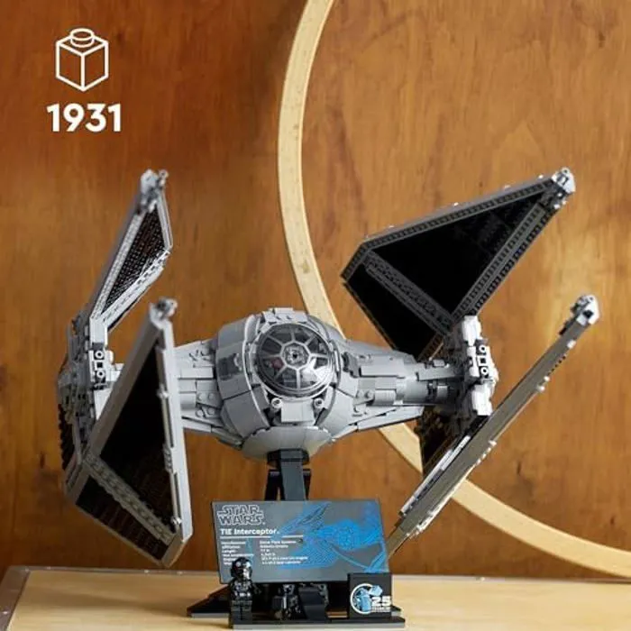Set de Construction - LEGO - Intercepteur TIE - 1 pilote TIE - 1 droïde souris - Star Wars UCS-1