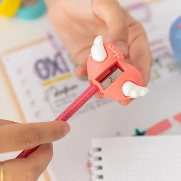 Crayon crayon et taille-crayon - cœur ailé Mr. Wonderful - rouge - TU-0