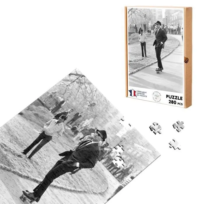Puzzle Classique 280 pièces Swag Homme en Costume Sur Un Skate Central Park New York-0