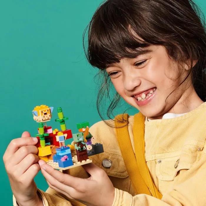 LEGO® Minecraft 21164 Le Récif Corallien, Jouet avec Figurines d'Alex, un Zombie et une Épée-3