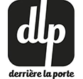 DERRIERE LA PORTE