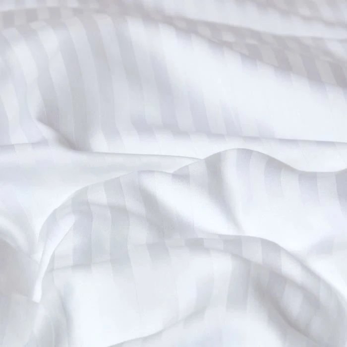 Housse de couette et taies d'oreiller unies en coton égyptien 330 fils Blanc 230 x 220 cm-0
