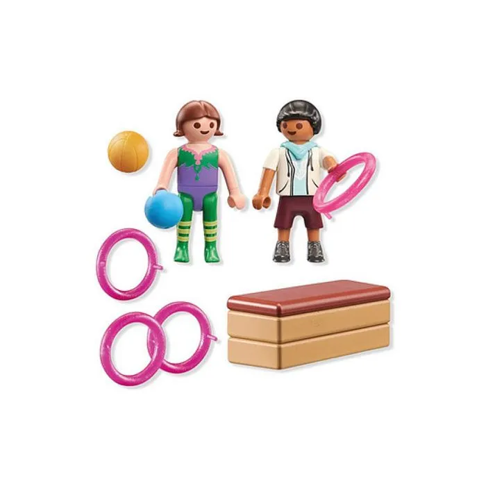 Duo d'enfants avec matériel de gymnastique-3