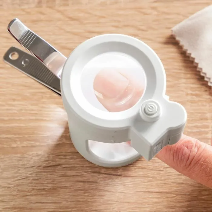 Coupe-ongles avec Lumière LED, Loupe et Lime Clail InnovaGoods-2