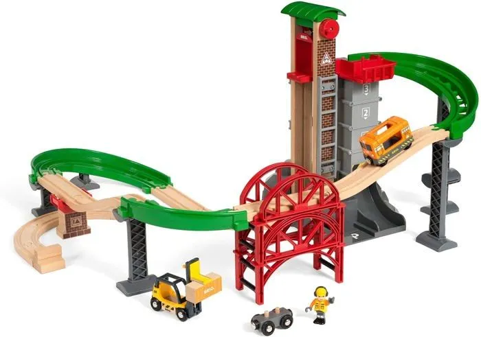 BRIO World Grand Circuit Plateforme Multimodale - Coffret 32 pièces - Circuit de train en bois - Ravensburger - Dès 3 ans - 33887-1