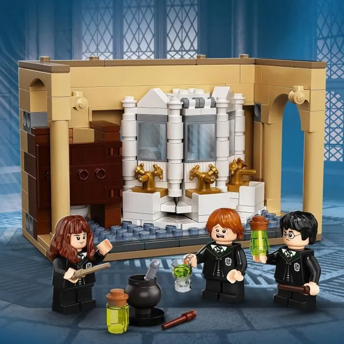 LEGO® 76386 Harry Potter™ Poudlard : l’erreur de la potion Polynectar, Jeu de Construction avec Mini Figurines édition 20ème Anniver-2