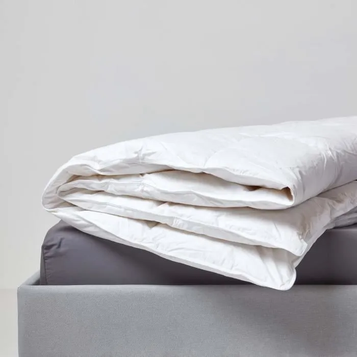 Couette Légère Été - MARQUE - 260 x 220 cm - Pur Duvet et Plumes d'Oie - 4.5 Tog - Coton Blanc-1