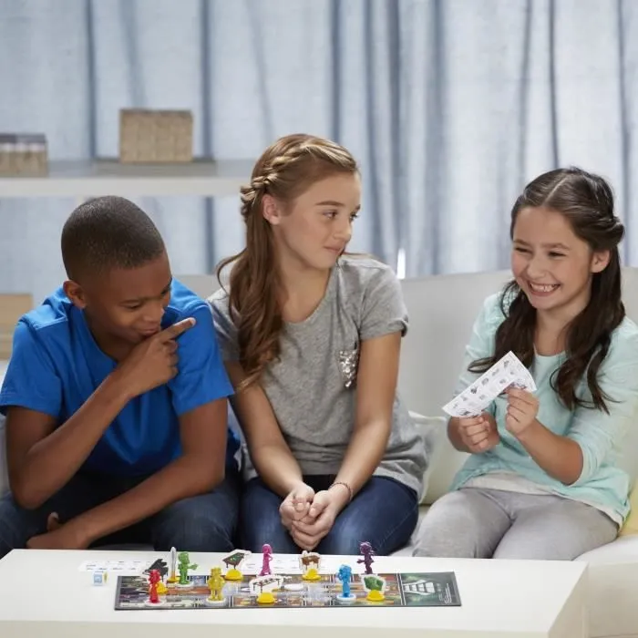 Cluedo - Junior - Jeu de plateau - pour enfants - à partir de 5 ans - Le mystère du jouet cassé-3