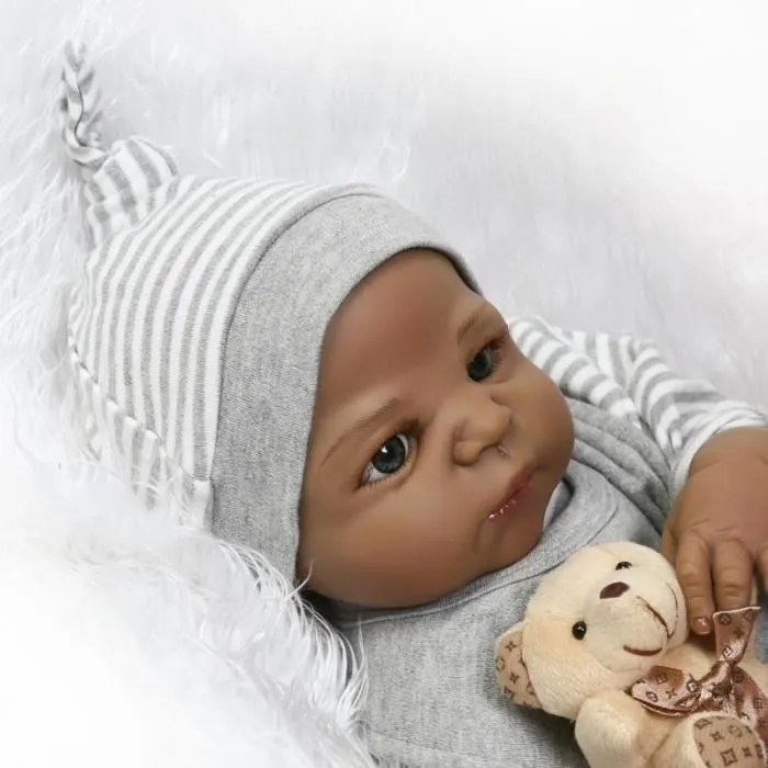 Peau noire 57 cm NPK Bebe Reborn Poupées Réaliste Plein Silicone Bébé Garçon Poupée dans Mignon Doux En Peluche Vêtements Vivant Béb-0