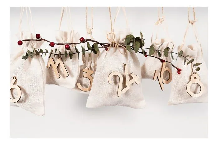 Calendrier de l'avent Folia - 2209 -Calendrier de l'Avent Naturel, 24 Chiffres en Bois a Suspendre, , Wood Colours-1
