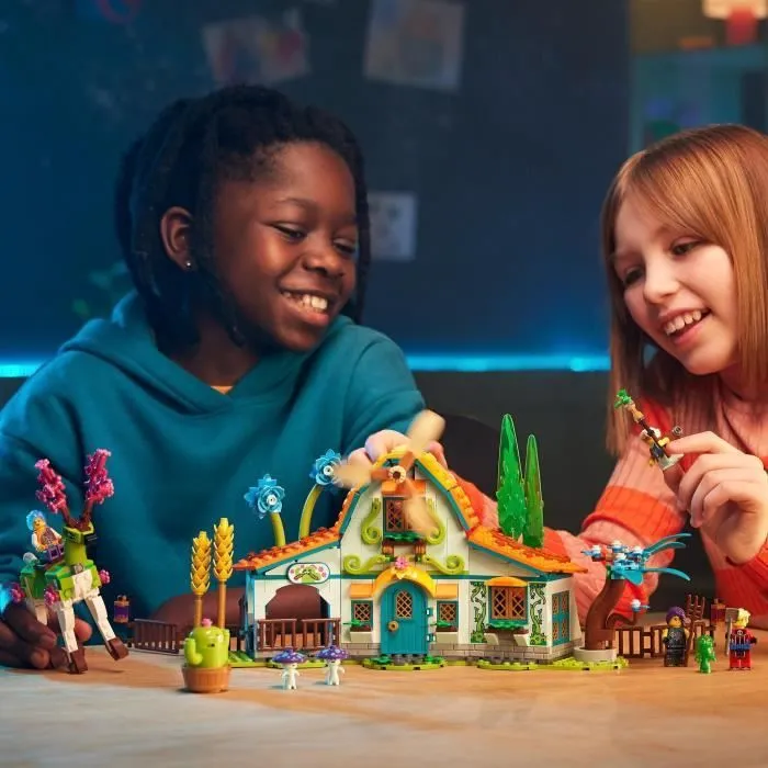 LEGO® DREAMZzz 71459 L’Écurie des Créatures des Rêves, Jouet de Ferme avec Figurine de Cerf 2-en-1-4