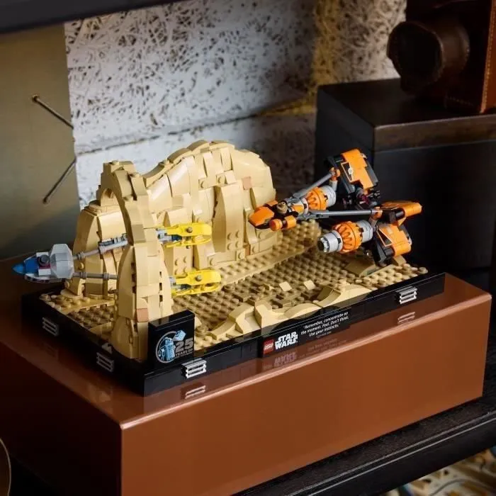 LEGO® Star Wars 75380 Diorama de la course de podracers de Mos Espa, Vaisseau Spatial-3