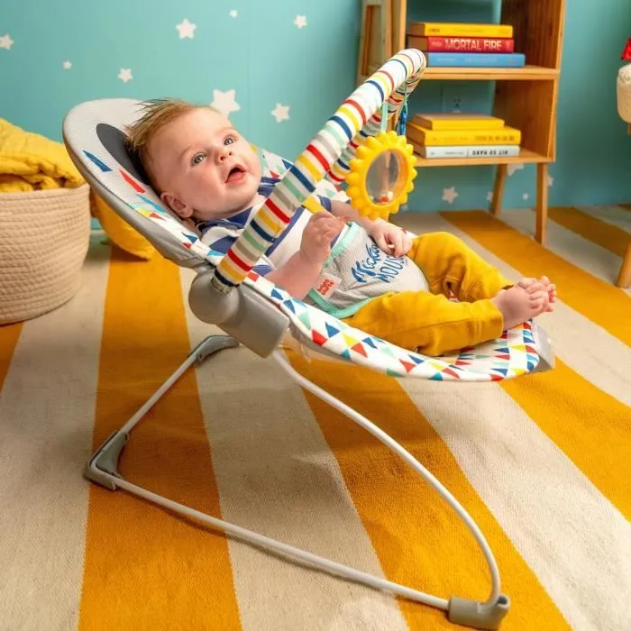 DISNEY BABY Transat Mickey Triangles Multicolores, Vibrations, 2 Jouets, Harnais 3 point d'attache, Lavable en machine-3