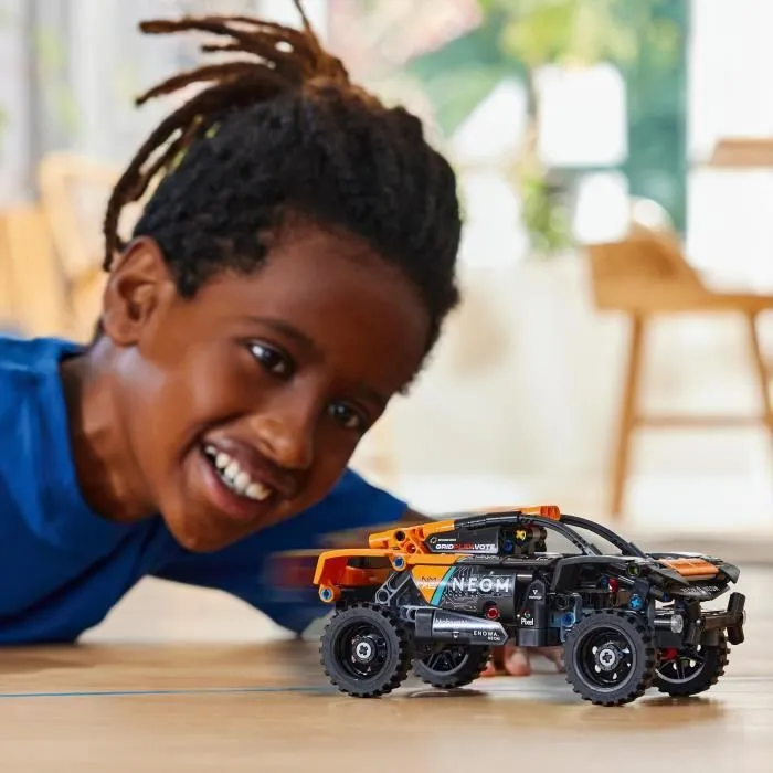 LEGO® 42166 Technic NEOM McLaren Extreme E Race Car, Jouet de Voiture à Rétrofriction pour Enfants, à Construire-4
