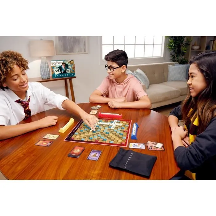 Mattel Games - Scrabble Harry Potter - Jeu de Société - 10 ans et + GPW41-3