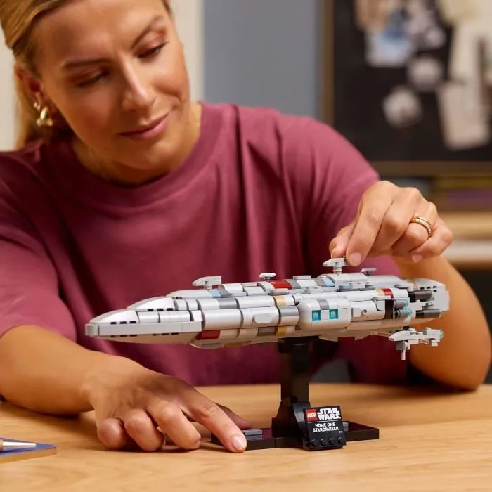 LEGO Star Wars : Le Retour du Jedi 75405 Le Starcruiser Home One - Maquette pour adulte-4