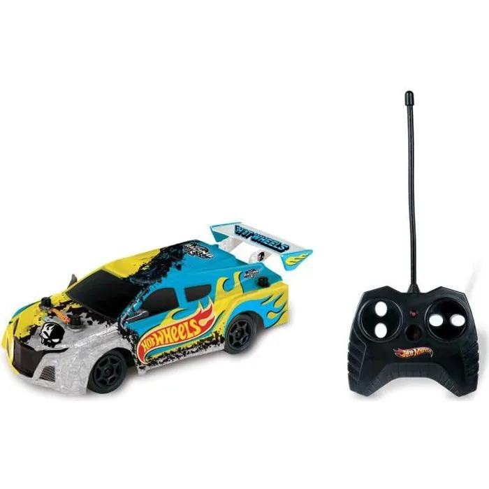 Bebeboutik Voiture telecommandee Hot Wheels Modele aleatoire Echelle 1 28eme Toutes fonctions Garcon des 6 ans