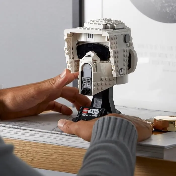 LEGO® Star Wars 75305 Le Casque du Scout Trooper, Kit, Masque, Maquette, Cadeau pour Adultes-3