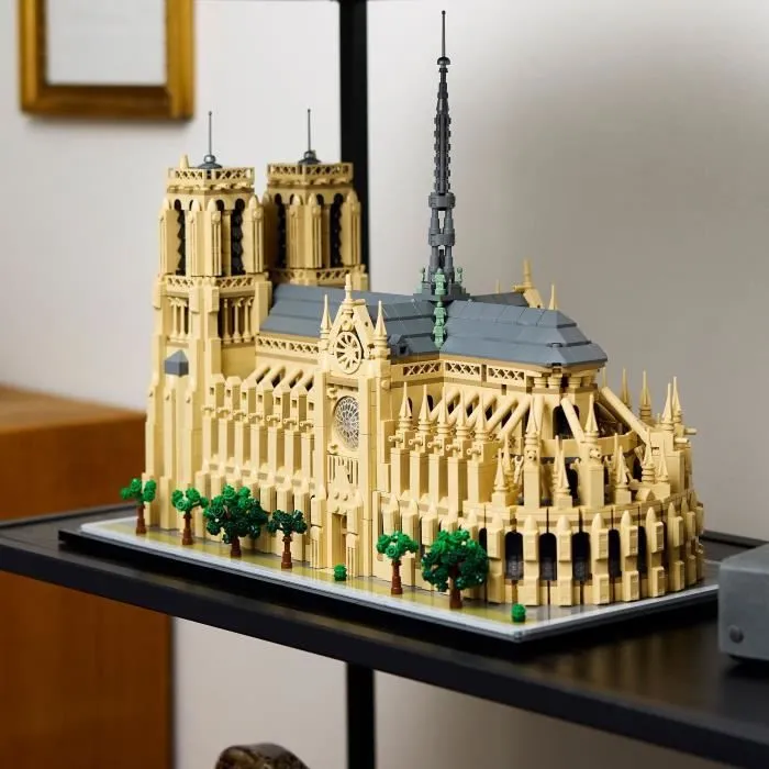 LEGO® Architecture 21061 Notre-Dame de Paris - Set de Construction pour Adultes-2