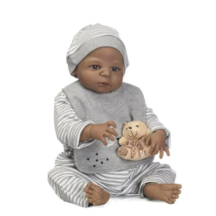 Peau noire 57 cm NPK Bebe Reborn Poupées Réaliste Plein Silicone Bébé Garçon Poupée dans Mignon Doux En Peluche Vêtements Vivant Béb-3