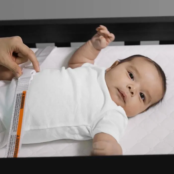 INGENUITY Matelas à langer avec rebords et ceinture de sécurité, imperméable, housse 100% coton incluse-7