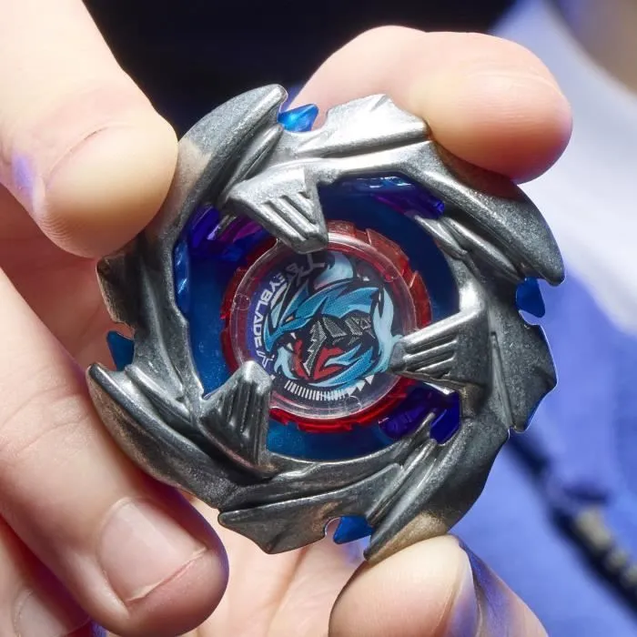Beyblade X pack Cobalt Dragoon 2-60C avec lanceur à corde deluxe, toupie à rotation gauche, dès 8 ans-4