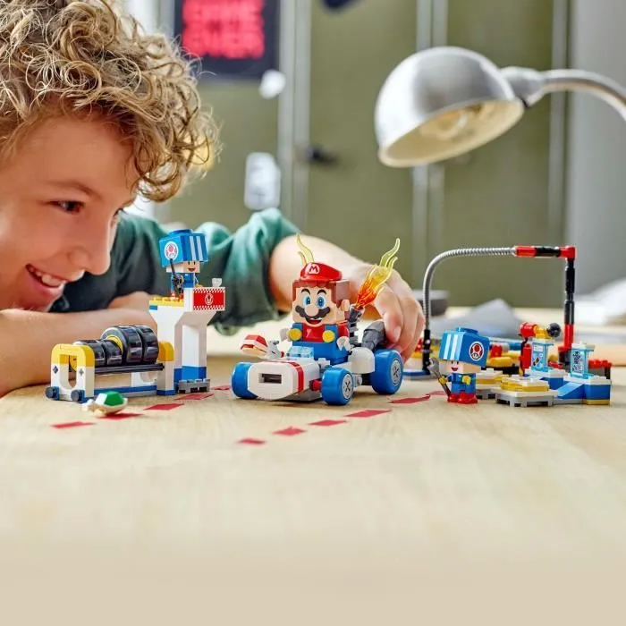 LEGO Super Mario 72035 Mario Kart – Garage de Toad - Jouet Nintendo personnalisable-4