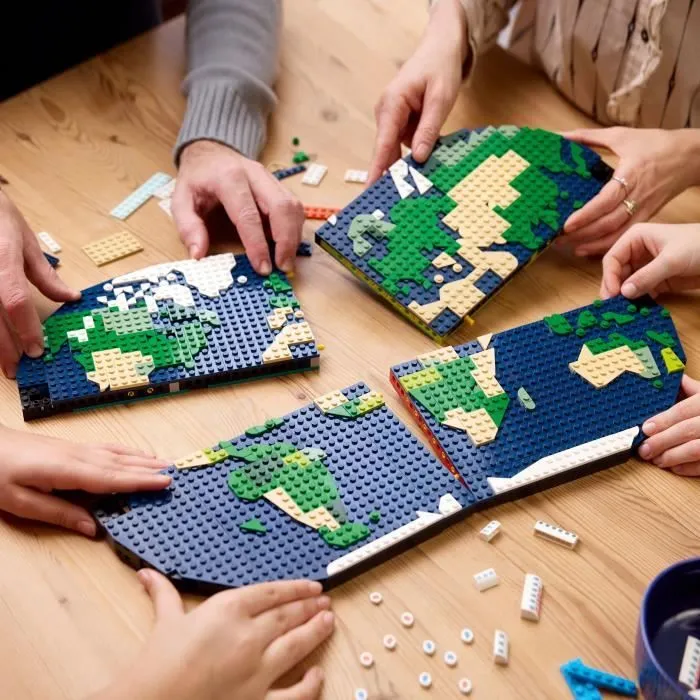 LEGO® Family 41838 Souvenirs de Voyages - Carte du Monde - Cadeau pour les Voyageurs-3