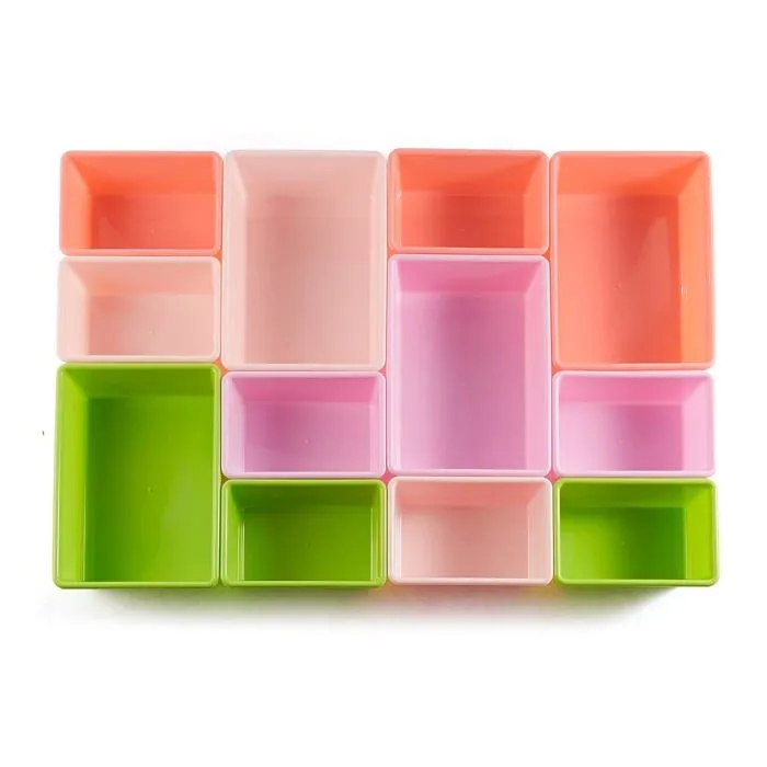 Basics - 841375 - Amazon Rangement pour jouets avec 12 bacs en plastique - Bois blanc avec bacs roses, 10.9" x 33.6" x 31.1"-3
