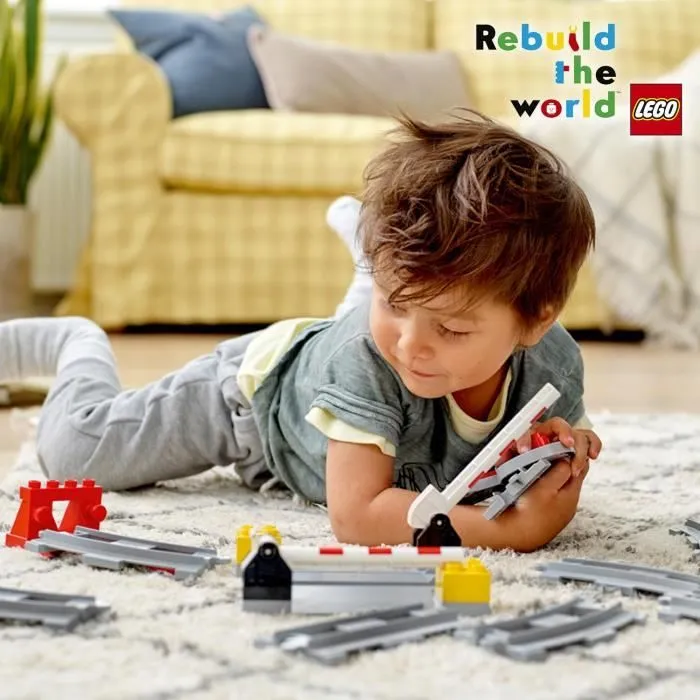 LEGO® DUPLO Town Les Rails du Train Jeu de Construction - Circuit avec Brique d'Action Rouge-3
