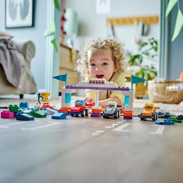 LEGO DUPLO Ma ville 10445 Voitures de course et pilotes d’une écurie de F1 - Jouet 2 ans-4