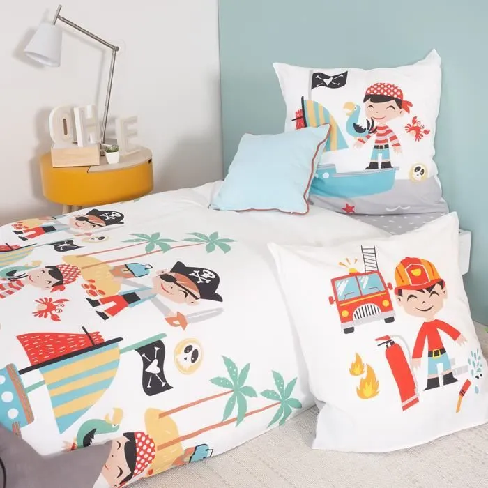 Parure de lit Enfant Réversible Pompier et Pirate Housse de Couette 140x200cm + 1 taie d'oreiller 63x53cm 100% Coton Bio*-1