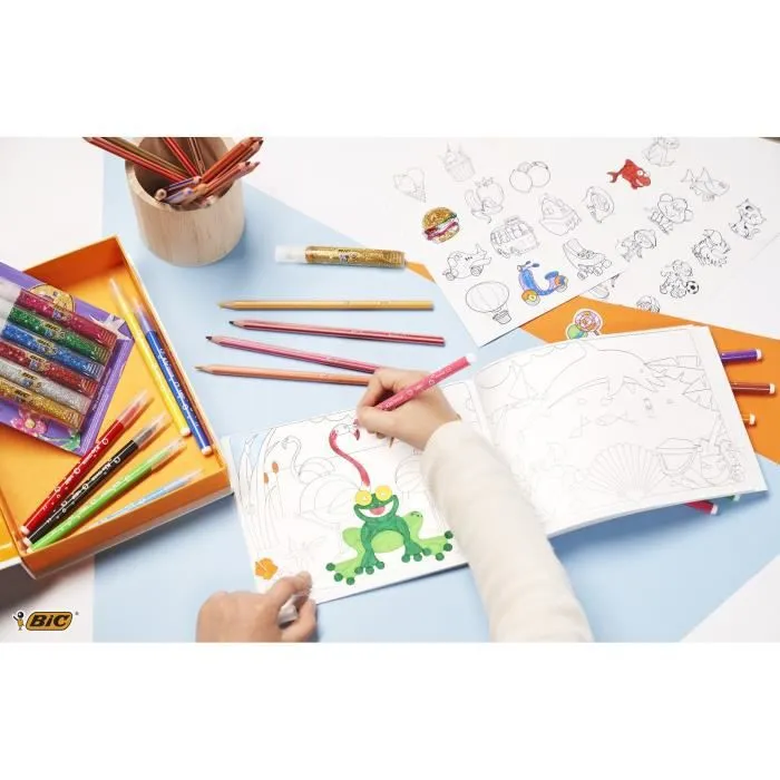 BIC My Colouring Box - Kit de Coloriage avec 12 Feutres/18 Crayons de Couleurs/6 Colles Pailletées, 1 Livre de Coloriage et-4