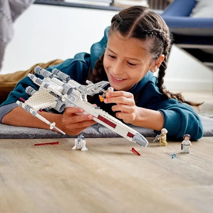LEGO® Star Wars 75301 Le X-Wing Fighter de Luke Skywalker, Jouet Vaisseau Spatial, Figurine Star Wars, Princesse Leia, R2-D2-3