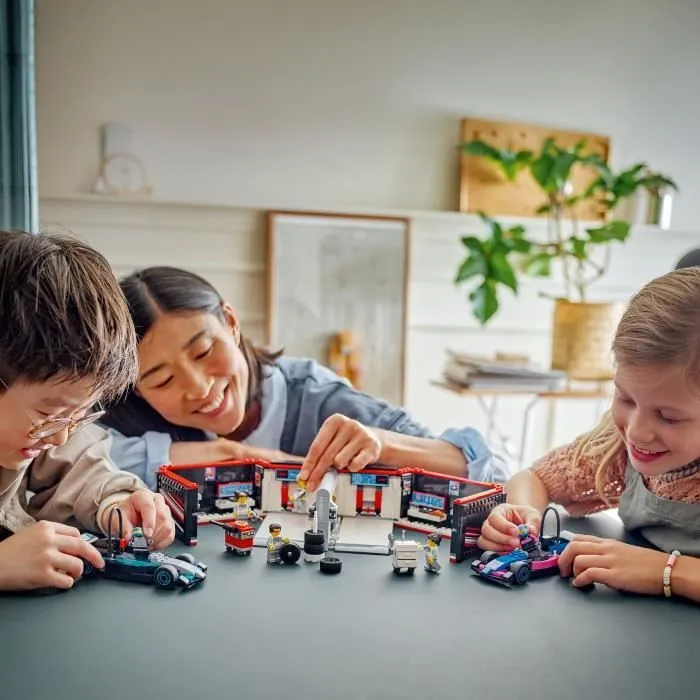 LEGO City 60444 Garage de F1 et voitures Mercedes-AMG et Alpine Jeu pour garçon dès 7 ans-4